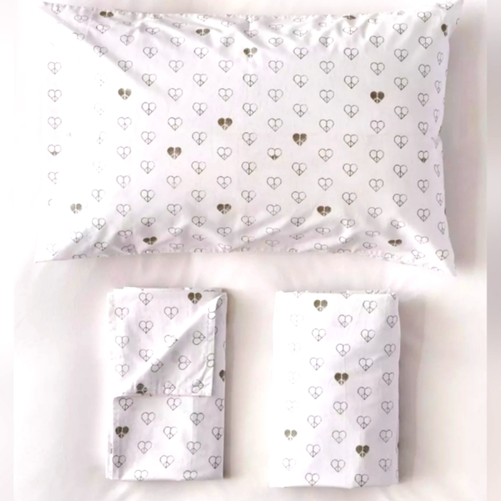 NWT🔥Urban Outfitters "Hearts Peace Sign" Sheet Set with Tote💝 Twin/Twin XL HTF